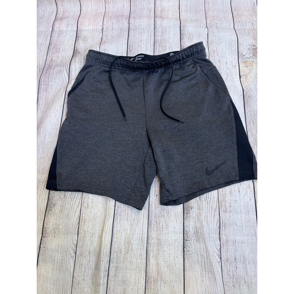 Nike Dri-Fit Men's Athletic Shorts with Pockets Size M